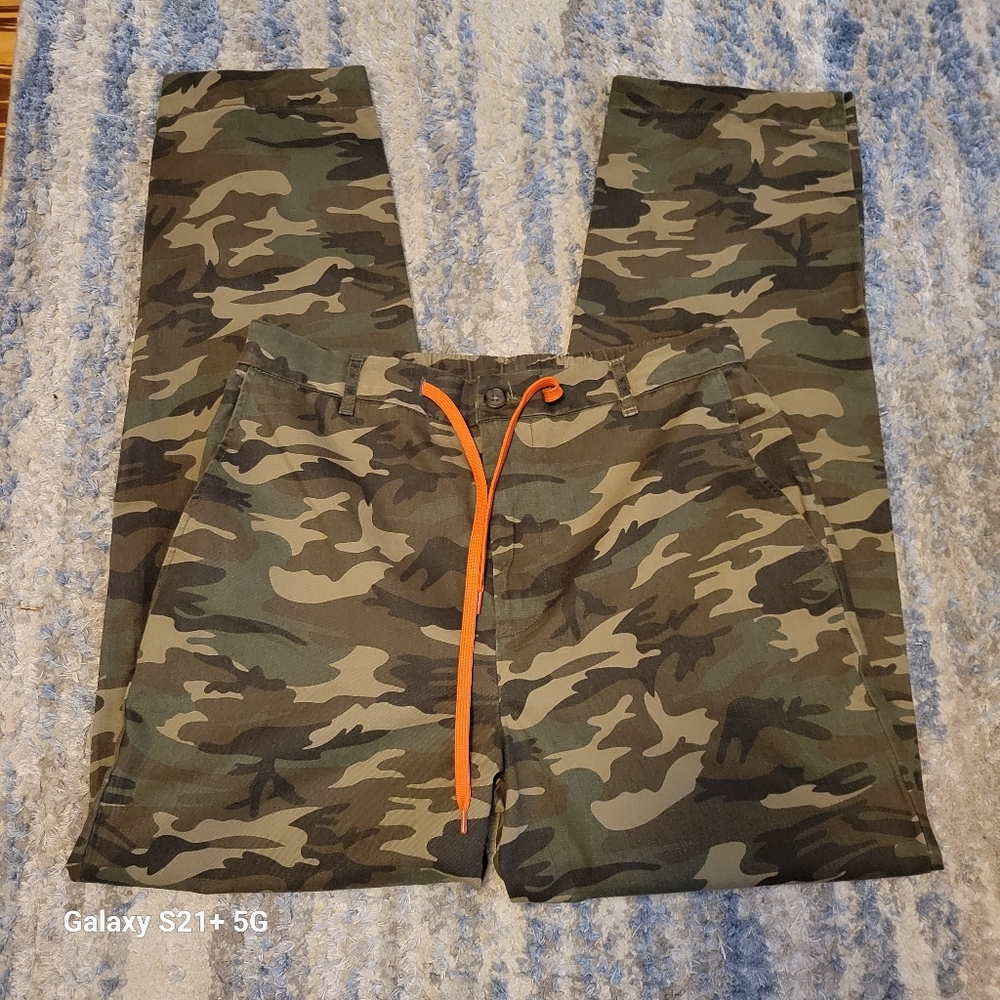 Walker Hayes size Medium